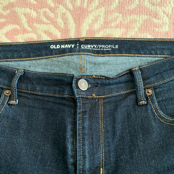 Old Navy Dark Rinse Jeans - Picture 4 of 7
